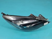 Reflektor prawy lampa przód Opel Meriva B EUROPA