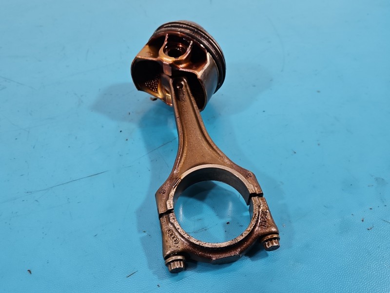 Tłok AUDI Q7 II 4M 3.0 TFSI CRE 333KM