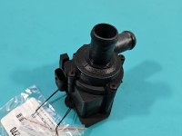 Pompka obiegu wody pompa AUDI A4 B8 2.0 tdi Cag 8K0965561A, 701713160, 8K0819147