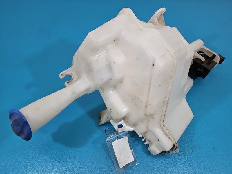 Zbiornik Zbiorniczek płynu spryskiwacza Hyundai I30 II 12-16