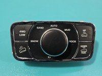 Przełącznik Producent części: JEEP, Europejska, PRZYCISKI REDUKTORA Jeep Grand Cherokee IV WK2 P68141341AC