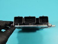 Komputer Sterownik silnika 8200847021, 8200751451 Renault Laguna III 2.0 16V (M4R704)