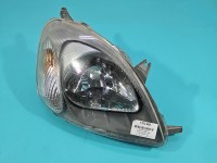 Reflektor prawy lampa przód Toyota Yaris I EUROPA