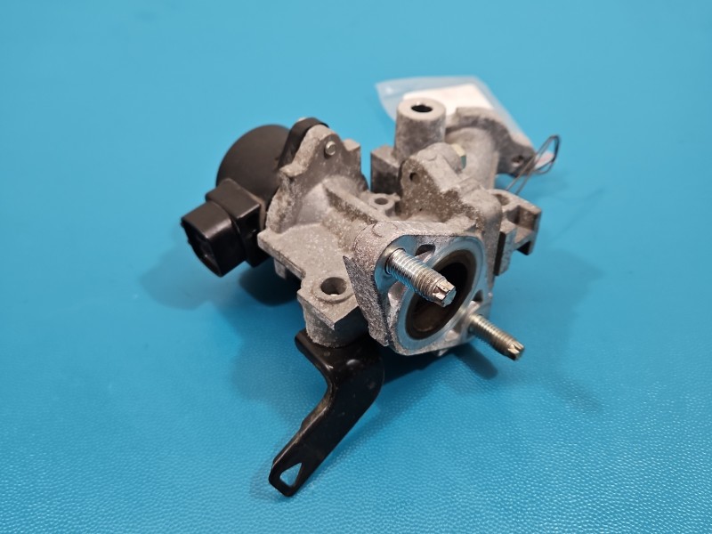Zawór egr Toyota Auris II 25620-27120 1.8 hybryda TOYOTA, 6 PIN