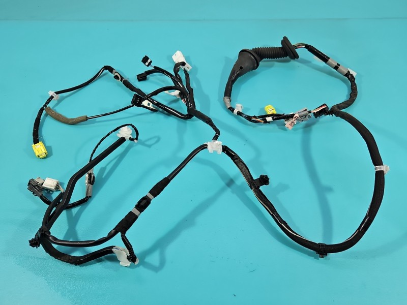 Instalacja Wiązka drzwi przód prawych LEXUS NX I 14-21 82151-78160A-1