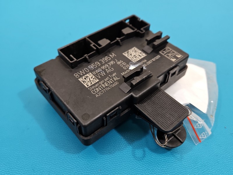 Sterownik moduł DRZWI TYŁ PRAWY Audi A4 B9 8W0959395M