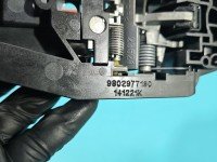 Klamka przód prawa zewnętrzna Opel Corsa F 9802977180