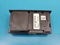 Gniazdo USB Mercedes W222 A2228203026