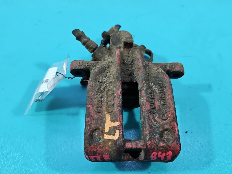 Zacisk tył lewy Audi A8 D2 4.2 V8 sedan