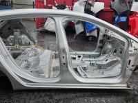 Próg prawy SŁUPEK ŚRODKOWY B Opel Astra V K HB 5d srebrny Z176