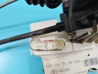 Zamek przód prawy 1697202835 Mercedes W169 EUROPA 4pin. Uszkodzone zapięcie trzymającej wtyczkę