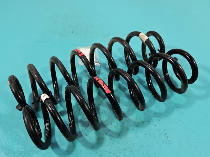 Sprężyny tył komplet Skoda Superb III kombi