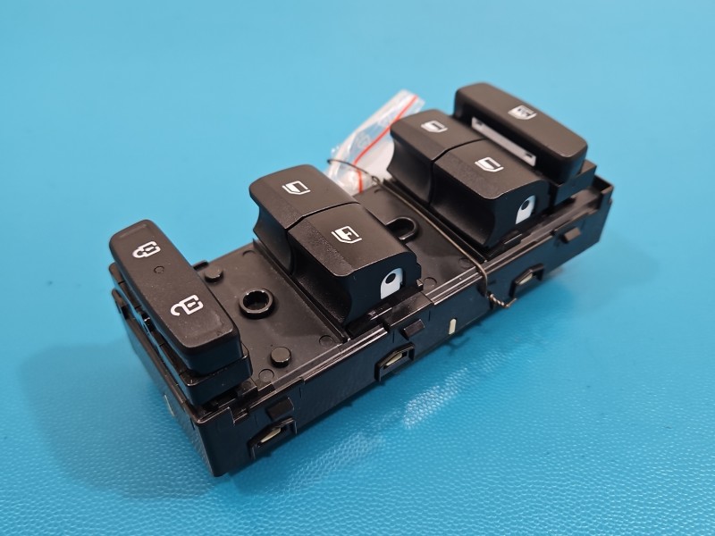 Przełącznik szyb Hyundai Elantra VII 20- 93571-AA1004X Europejska, 4x szyba EU