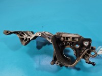 Mocowanie uchwyt Alternatora, sprężarki klimatyzacji,pompy wtryskowej Vw Touran II 04L903143B