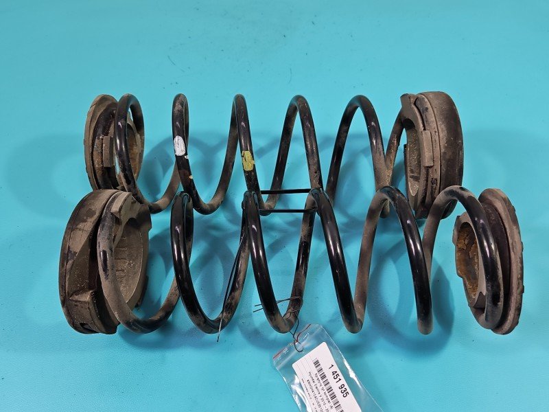 Sprężyny tył komplet Hyundai Elantra V 10-16 sedan Sprężyny tył komplet Hyundai Elantra V 10-16 sedan