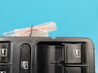 Przełącznik szyb Vw Polo V 6R 09- Uszkodzenie widoczne na zdjęciu EU 1K4959857B