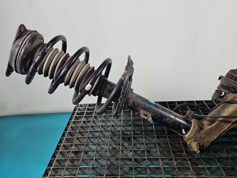 Amortyzator przód prawy przedni Nissan X-trail III T32 13-21