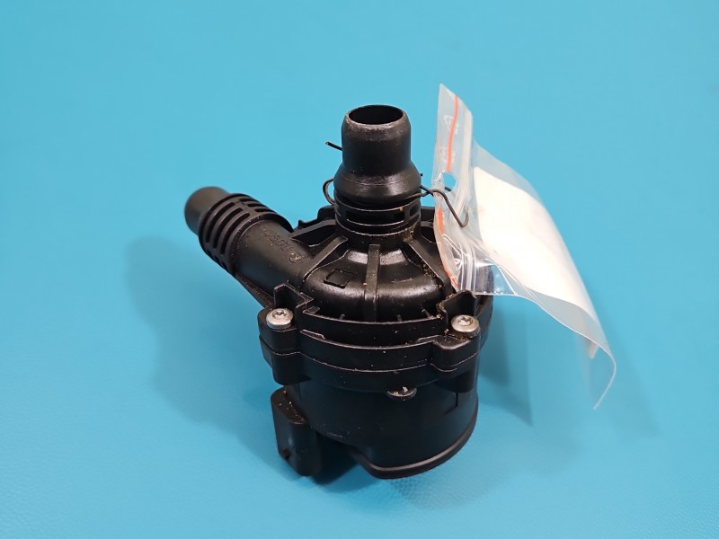 Pompka obiegu wody pompa BMW iX3 G08 0.0 elektryczny 8840614