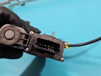 Podnośnik przód lewy Iveco Daily IV 06-14 5d HB