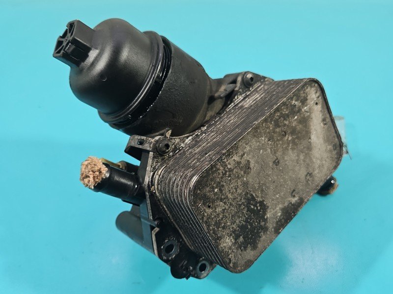 Podstawa filtra oleju obudowa Renault Scenic III 70375888 1.6 dci Podstawa filtra oleju obudowa Renault Scenic III 70375888 1.6 dci