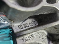 Łapa skrzyni biegów Peugeot 2008 II 9824312980 1.2 12V