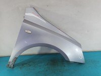 Błotnik przód prawy Kia Carnival II 05-14 srebrny