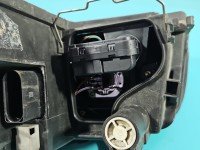 Reflektor prawy lampa przód Audi A4 B6 EUROPA