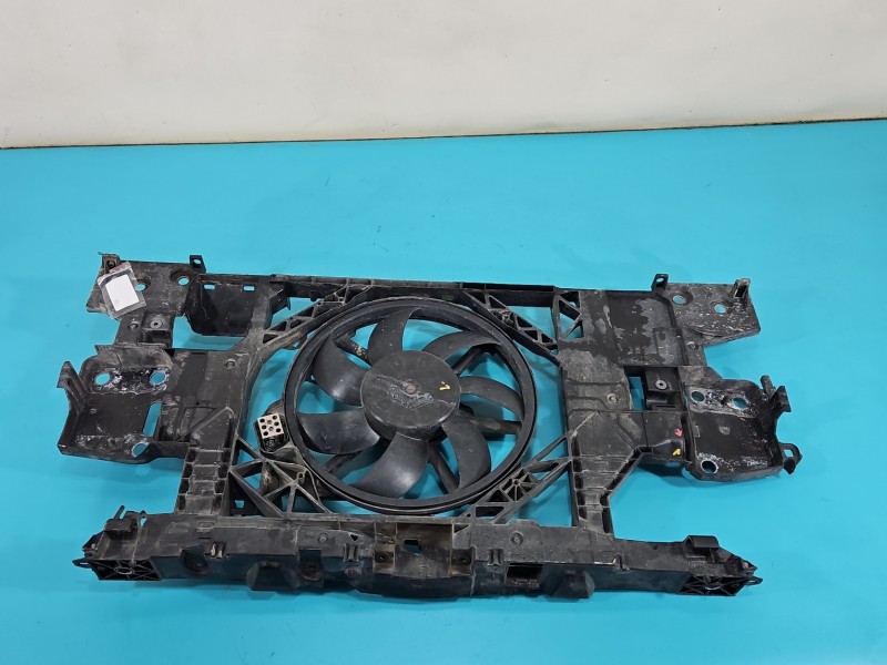 WZMOCNIENIE CZOŁOWE Pas przedni Renault Megane III