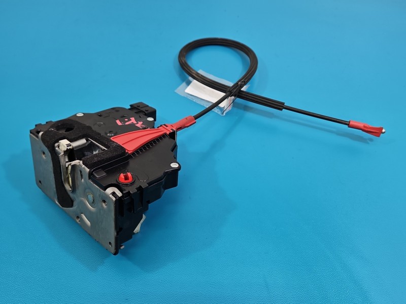 Zamek tył prawy 13432377 Opel Meriva B Producent części: OPEL, 9pin