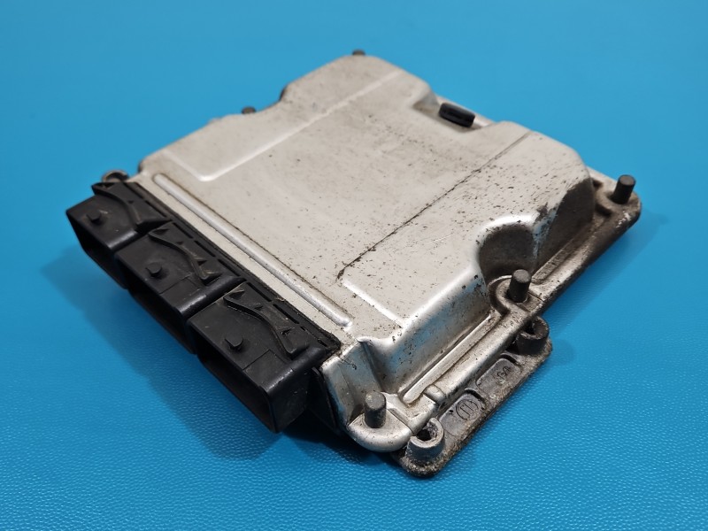 Komputer Sterownik silnika 0281010819, 8200039569 Renault Megane I 1.9 dci