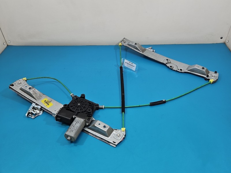 Podnośnik przód lewy SZYBY WINDA 71019003, 013447040 Opel Corsa E 6pin 3d HB