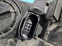 Reflektor prawy lampa przód Skoda Octavia III EUROPA