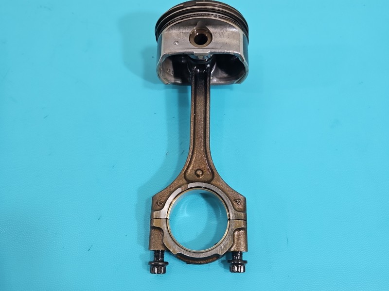 Tłok Hyundai I30 II 12-16 1.4 16V 100KM