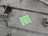 Tapicerka drzwi przód lewa boczek Vw Passat CC