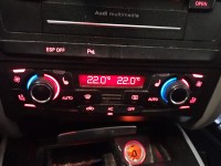 Konsola panel nawiewu AUDI A4 B8 8T1820043AK