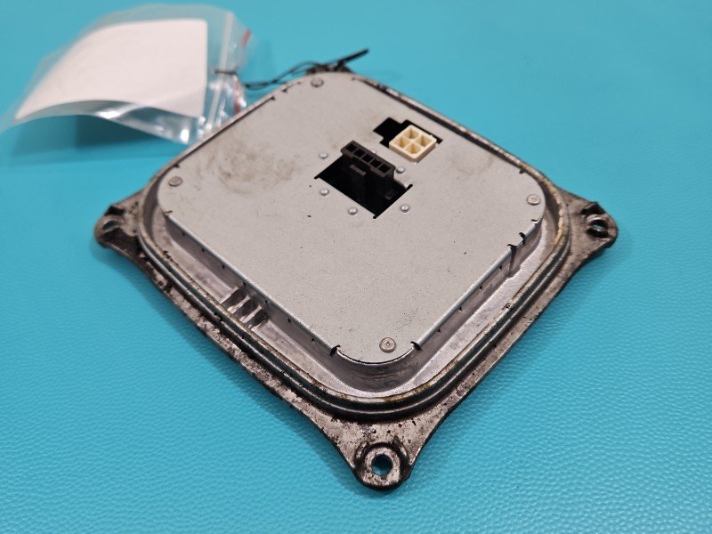 Przetwornica xenon AUDI A4 B8 8K0907472A Przetwornica xenon AUDI A4 B8 8K0907472A