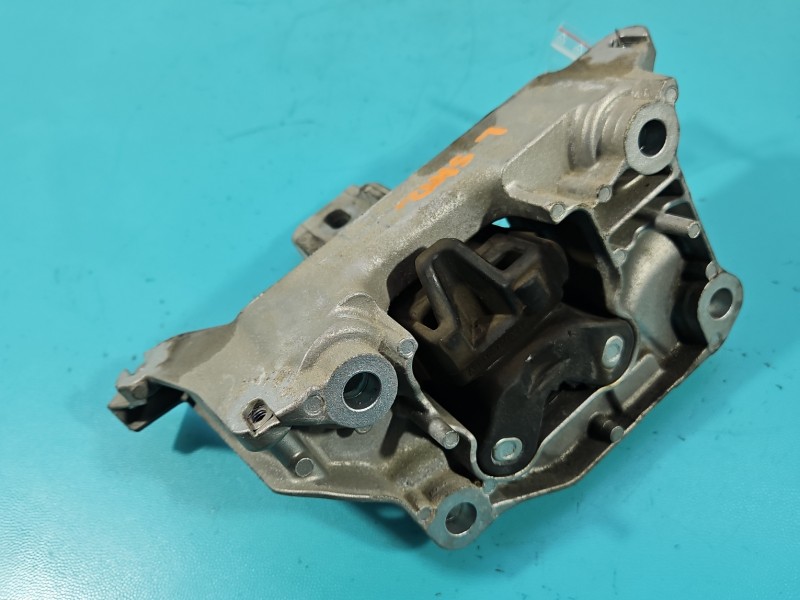 Łapa skrzyni biegów Peugeot 2008 II 9824312980 1.2 12V