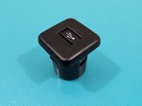 Gniazdo USB Suzuki Vitara II 2015- I7L27