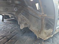 Błotnik tył prawy Mercedes W213 szary 992 ćwiartka