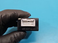 Gniazdo USB Hyundai Santa Fe III 12–18 96121-2W060, MB1608160260