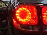 Lampa tył lewa Producent części: FIAT, Z BŁOTNIKA Na części , uszkodzony klosz Fiat Freemont EUROPA