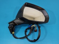 Lusterko prawe AUDI Q7 II 4M Europa / Lakier:LC5M / 15pin + kamera / Pęknięty kierunkowskaz / wkład lusterka ociera o...