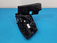 Lampa tył lewa błotnika Peugeot 5008 II 17-24 HB EUROPA 9811028080
