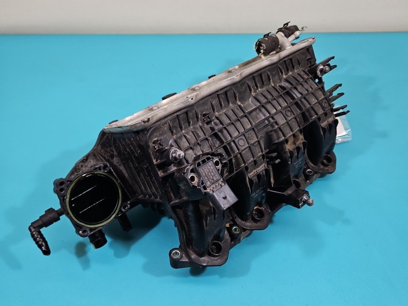 Kolektor ssący Skoda Fabia III 04E129711J, 04E145749F 1.2 TSI (CJZC) Kolektor ssący Skoda Fabia III 04E129711J, 04E145749F 1.2 TSI (CJZC)