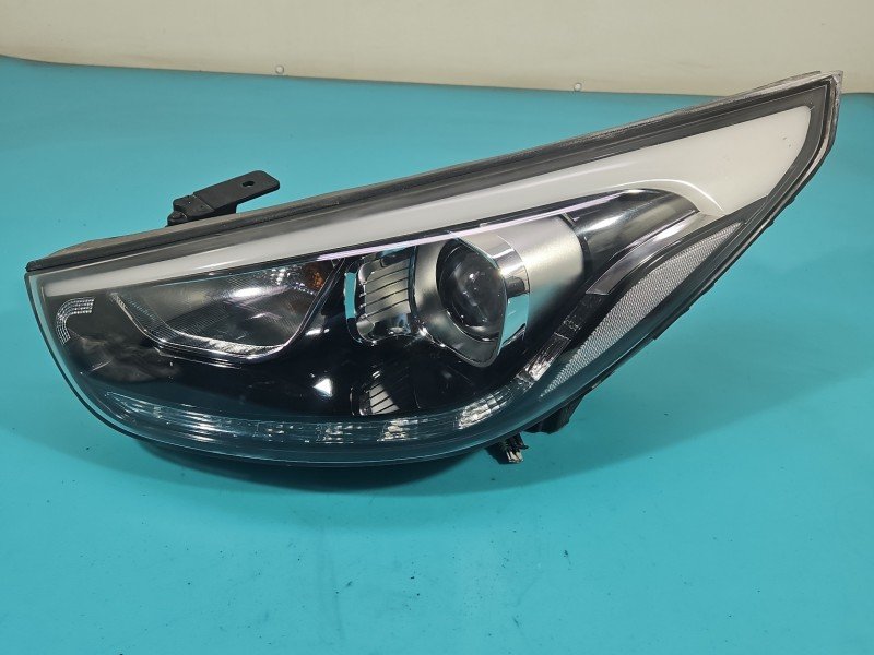 Reflektor lewy lampa przód Hyundai Ix35 09-13 EUROPA