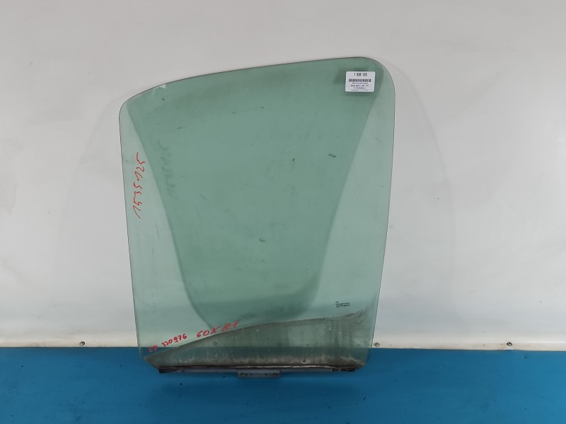 Szyba drzwi przód lewa Renault Master II HB