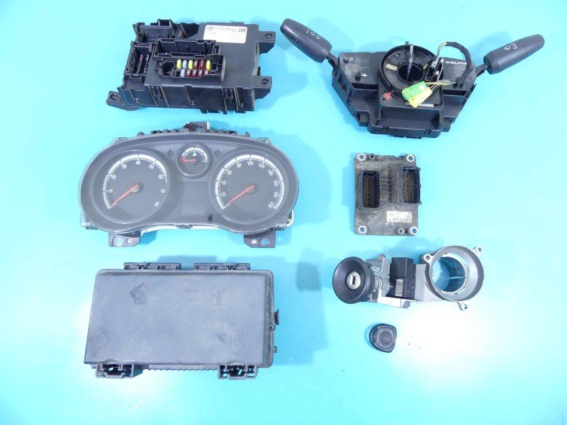 Komputer zestaw Opel Corsa D 0261208940 1.2 16v