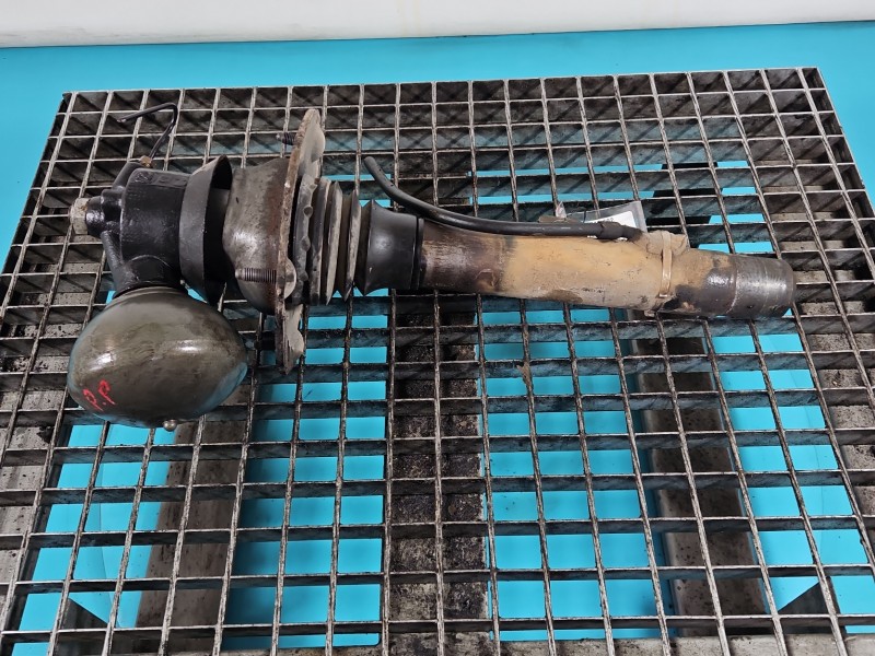 Amortyzator przód prawy przedni Citroen C5 I