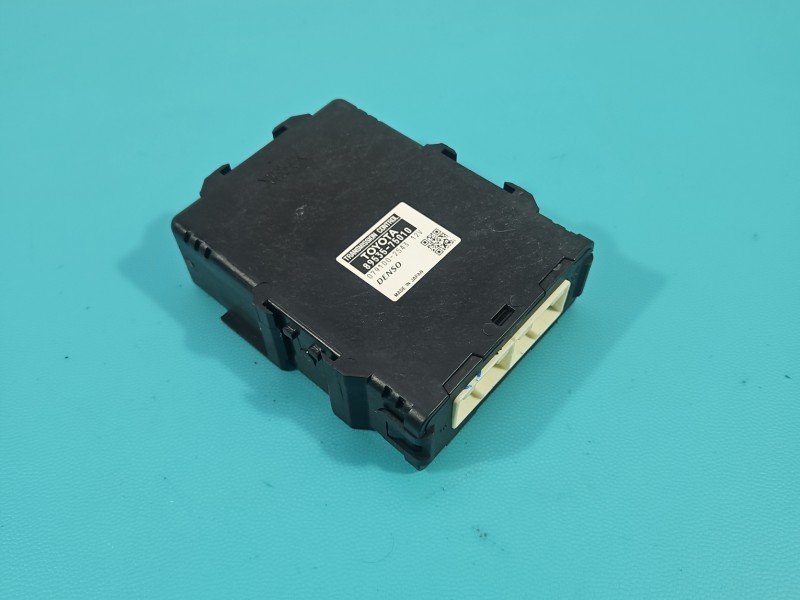 Sterownik skrzyni Toyota Auris I 89535-75010 1.8 16V Sterownik skrzyni Toyota Auris I 89535-75010 1.8 16V