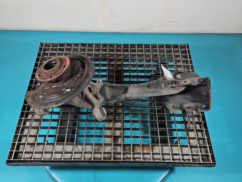 Piasta koła tył prawa zwrotnica łożysko Mercedes CLA C118 X118 1.3b